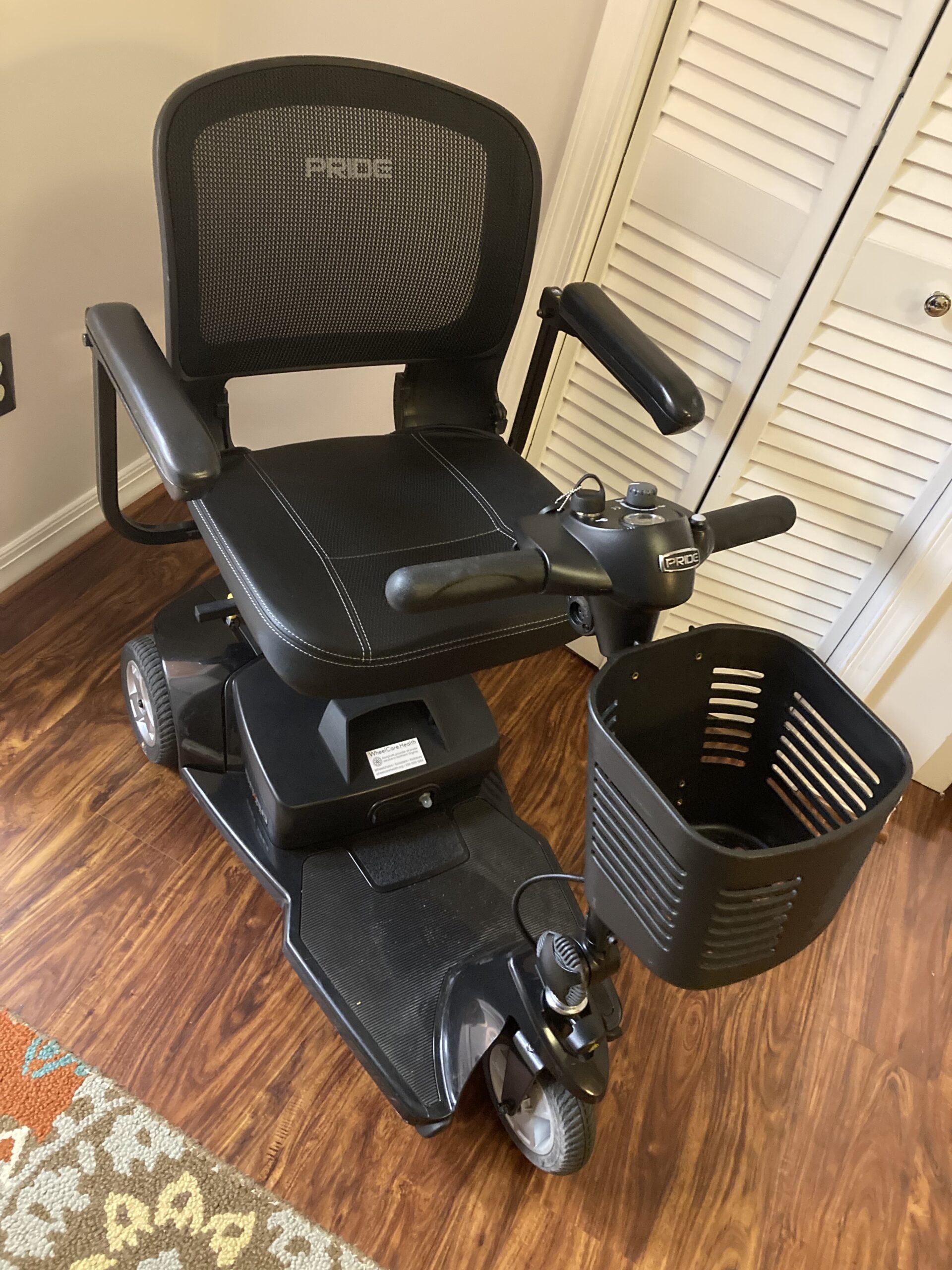 For Sale: Pride Go Go Elite Traveler 3-wheel Scooter