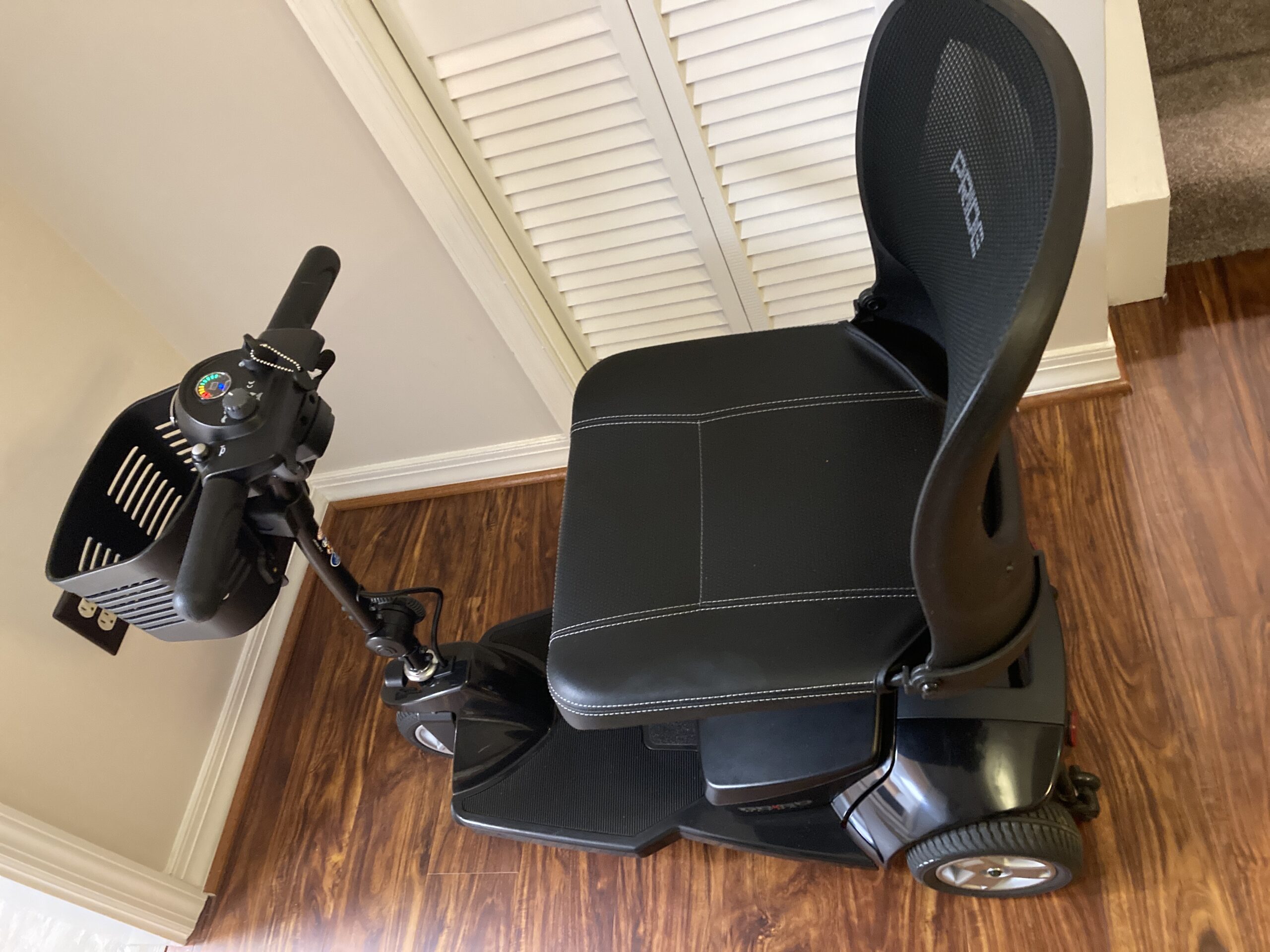 For Sale: Pride Go Go Elite Traveler 3-wheel Scooter